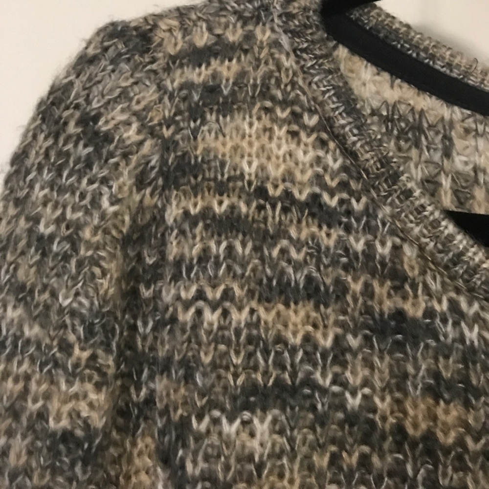 Sweater - Picture 3 of 5